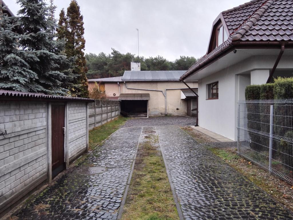 Pokoje Goscinne Sonia Tuszyn Exterior photo